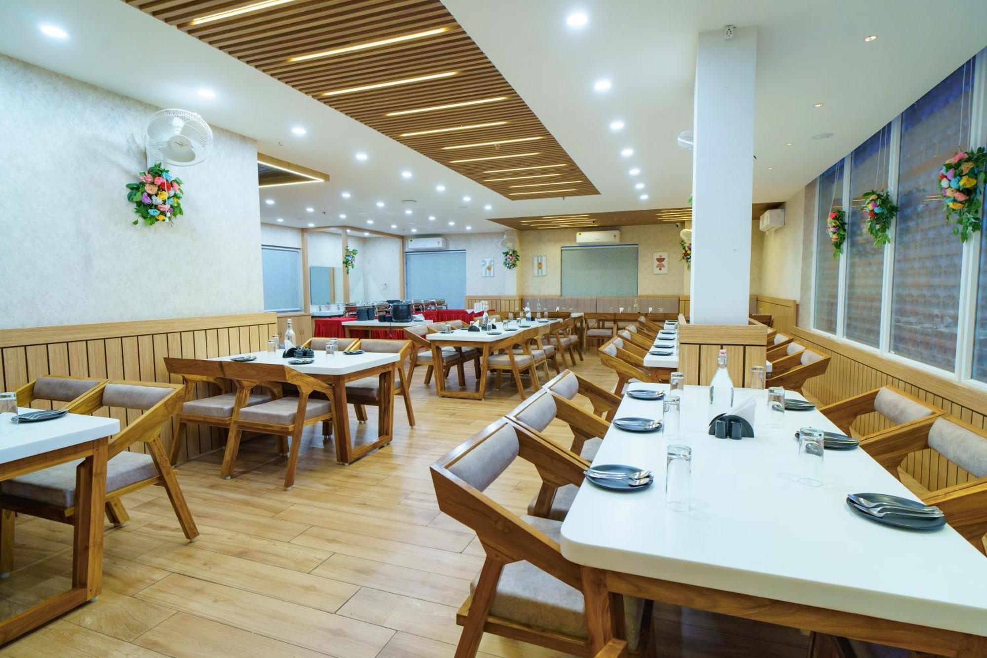 Satyabhama Inn Pathara Zewnętrze zdjęcie